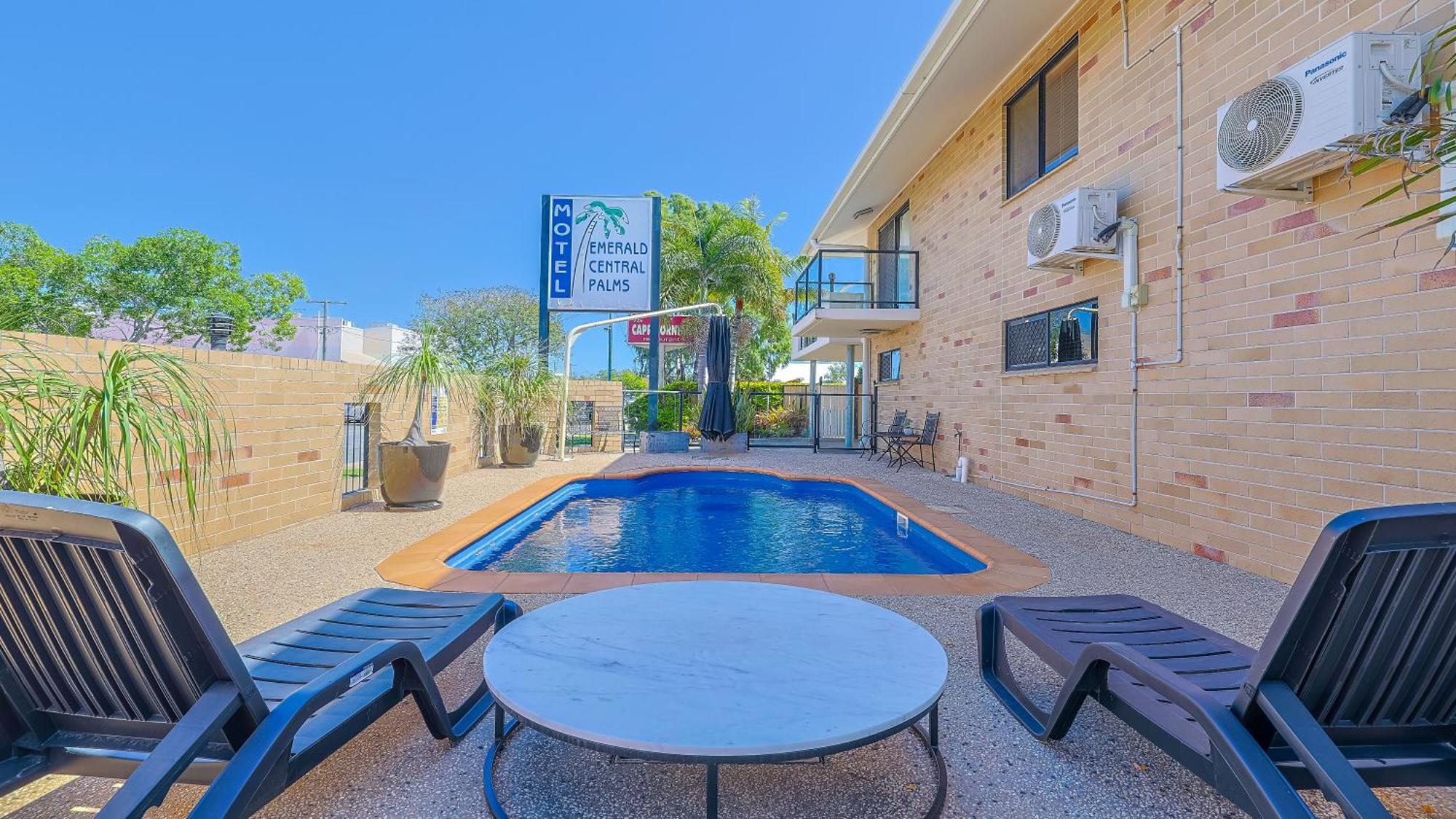 Emerald Central Palms Motel Eksteriør billede