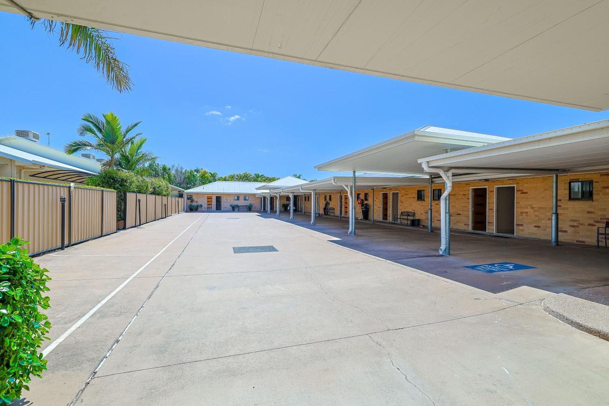 Emerald Central Palms Motel Eksteriør billede