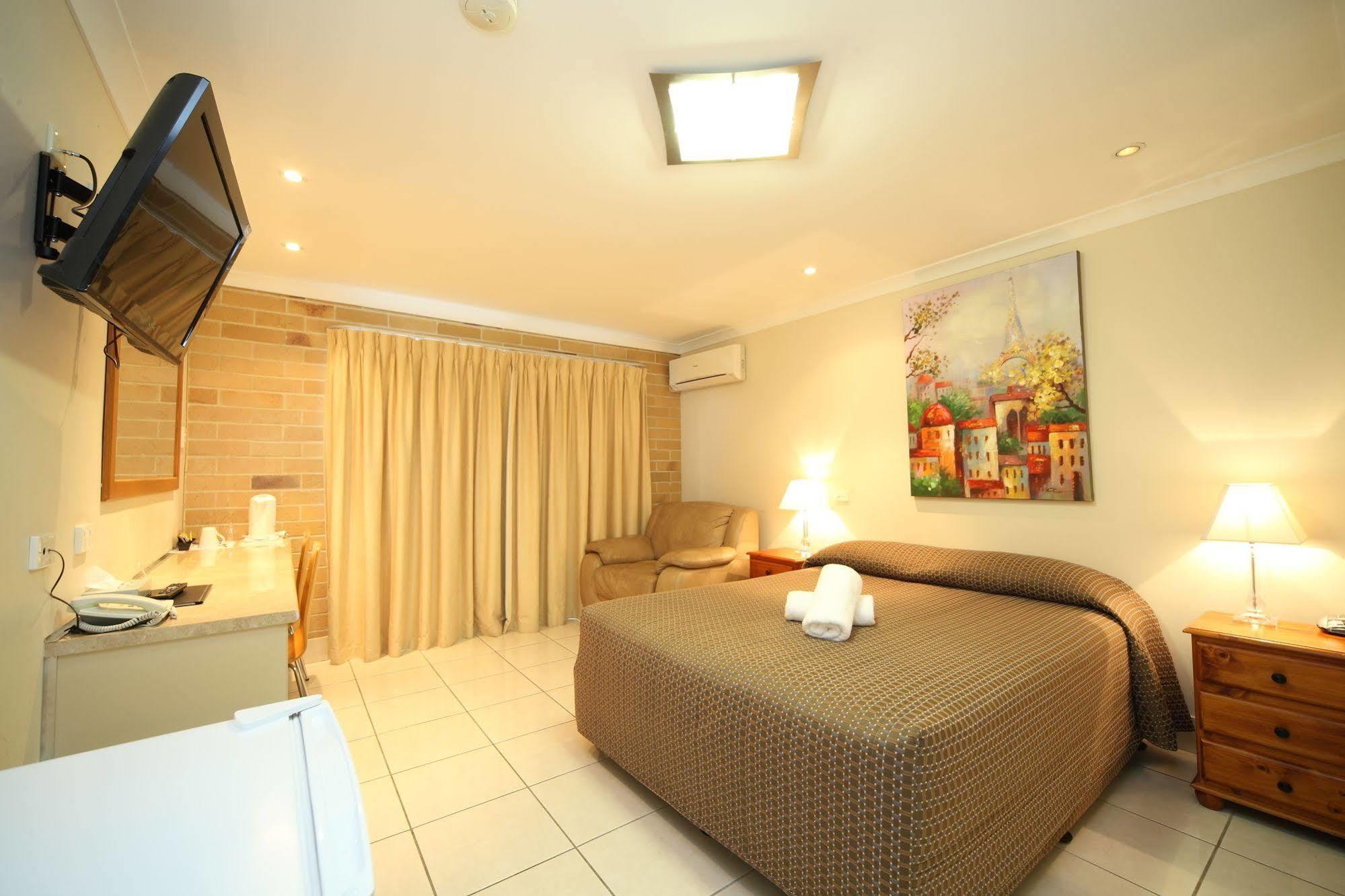 Emerald Central Palms Motel Eksteriør billede
